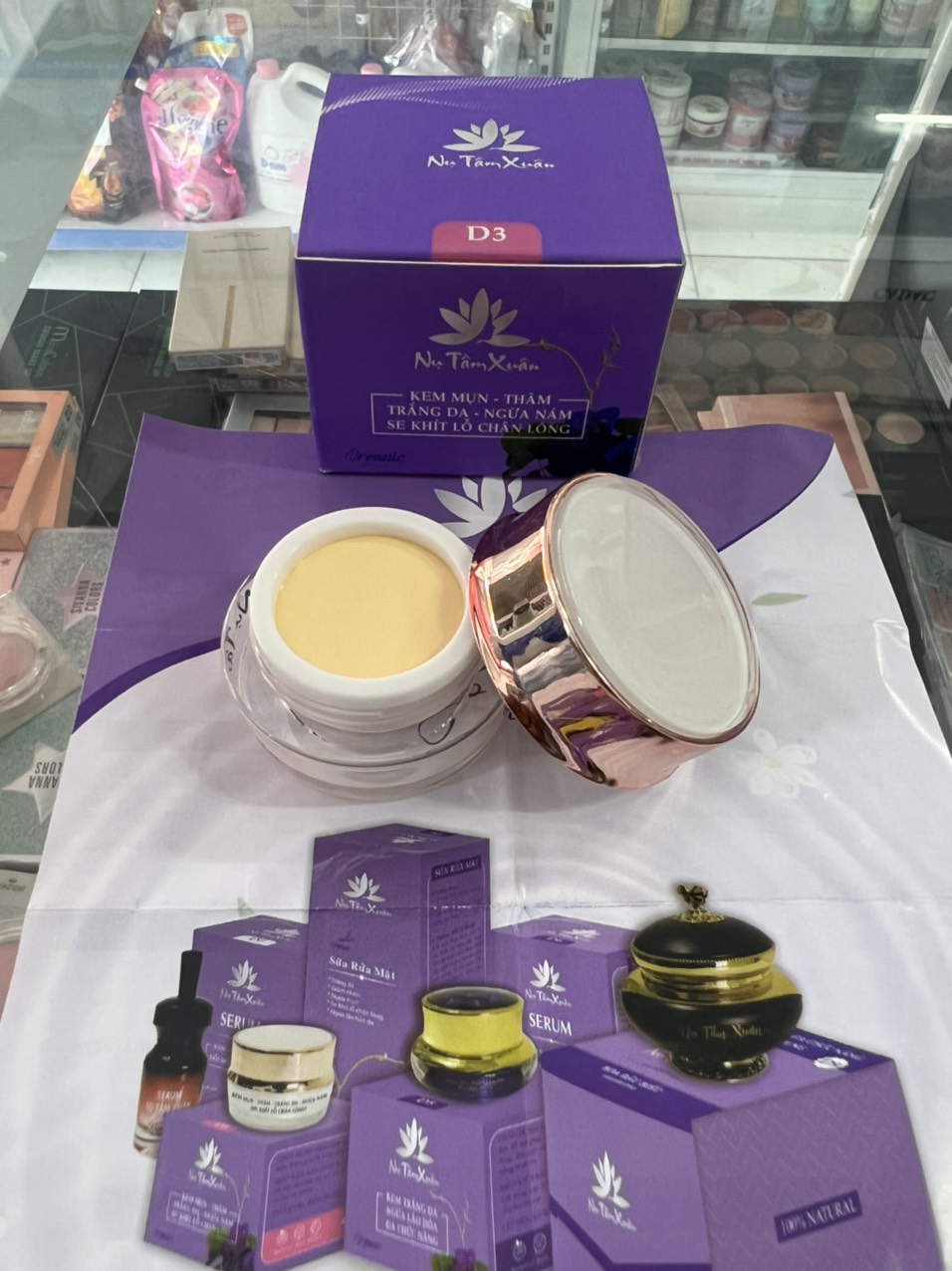 Kem Nụ Tầm Xuân Sạch Mụn Thâm - Trắng Da - Ngừa Nám - Se Khít Lỗ Chân Lông 12gr