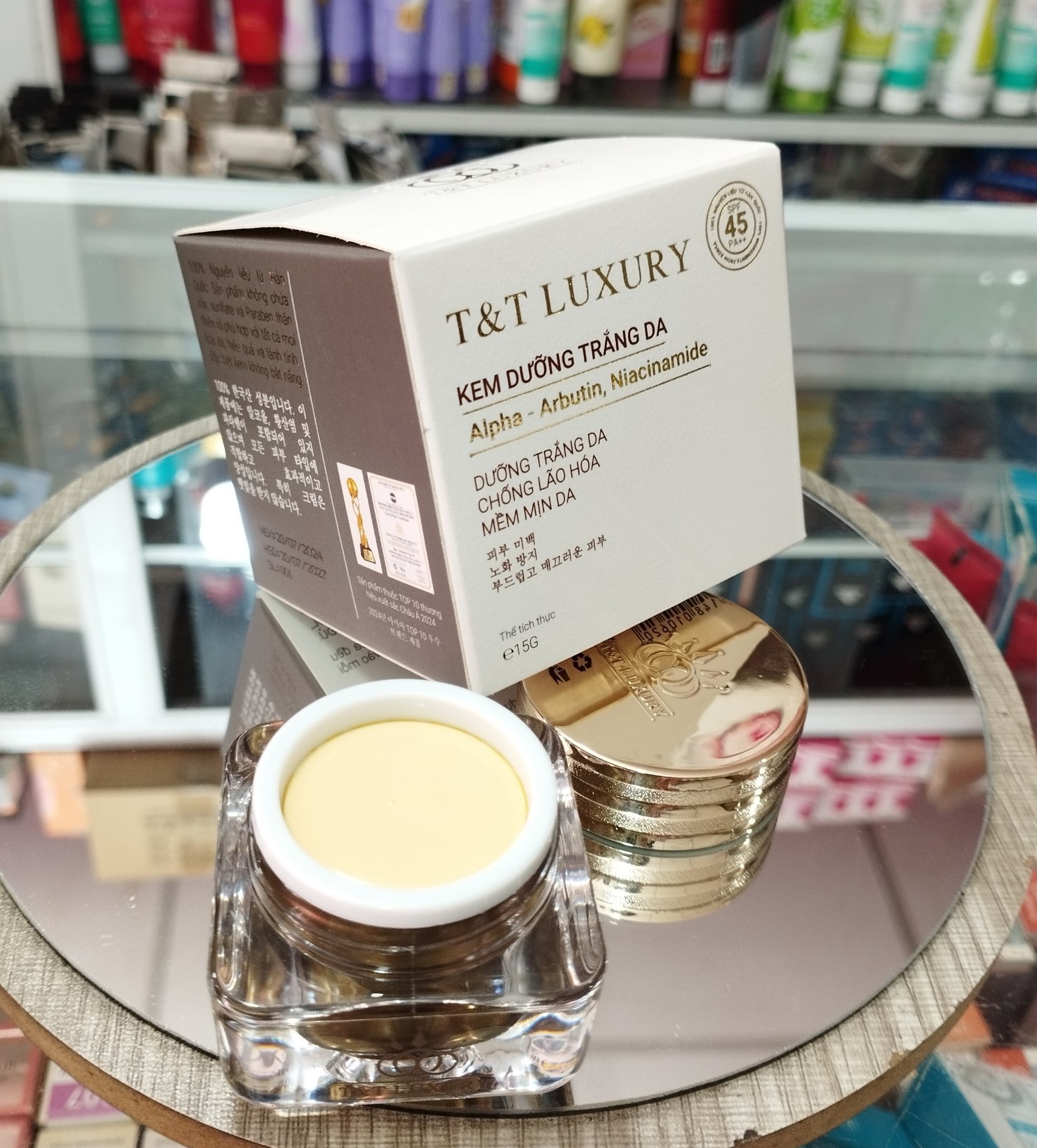 Kem T&T LUXURY dưỡng trắng da - lão hoá - mềm mịn da - SPF 45 PA ++ 15gr 1