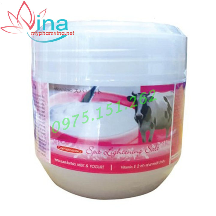 Muối tắm chiết xuất từ sữa bò và sữa chua Spa Lightening Salt hiệu Carebeau Thái Lan 700g 1